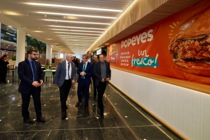 Nueva zona de ocio y hostelería en Vallsur, 'La Chismería'. Photogenic