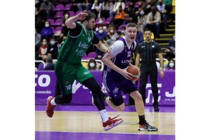 UEMC Real Valladolid Baloncesto -Huesca. / PHOTOGENIC