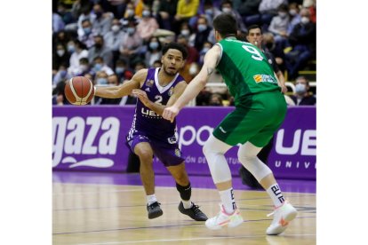 UEMC Real Valladolid Baloncesto -Huesca. / PHOTOGENIC