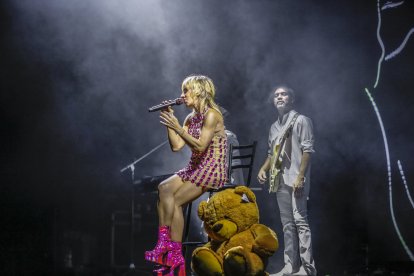 Ana Torroja durante una actuación este verano. TWITTER: ANA TORROJA