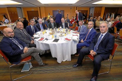 Felipe Ramos (El Mundo de Castilla y León), Gerardo Álvarez Courel (Consejo Comarcal del Bierzo), Alberto Caballero (Instituto de Ciencias de la Salud), Francisco Vadillo (Clínico de Valladolid), Ramiro Ruiz Medrano (Cortes), Jorge Zurita (Policía de Castilla y León), Alberto Magdaleno (Ambuibérica), Daniel Blanco (Oxigen Salud) y José Antonio Arias (El Mundo de Castilla y León)