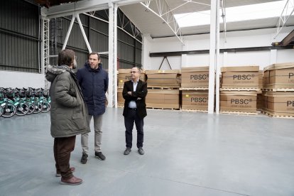 Inauguracion del nuevo espacio de almacenamiento en el Polígono de Argales para las Bikibicis.- ICAL