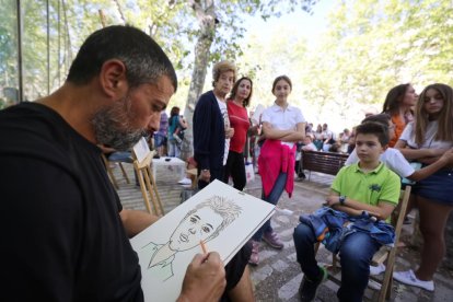 Caricaturistas Acera de Recoletos en Valladolid. PHOTOGENIC