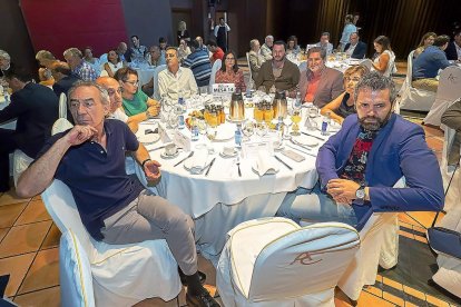Julio Montero,  Fernando Fraile, Inmaculada de Pablo, Saturnino Fernández, Ruth Álvarez, Francisco Sardón, Julio Herrero, Beatriz Dieguez y Raul Santa.
