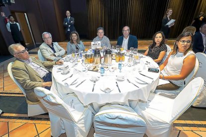 José Constantino, José Luis González, Amelia Muñoz Herrero, Julian de Juanm Francisco Ramos, Mar Arnaiz y María Losada.