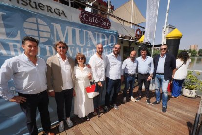 José Antonio de Torre de Comerdist, Luis Navarro de Estrella Galicia, Óscar y Alfonso Prego de Hijos de Rivera, David González Plásticos Sociedad, Jorge Arranz de Distribuciones Arranz.- PHOTOGENIC