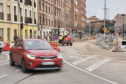 Imágenes de la calle Estación cortada al tráfico por las obras del túnel de la calle Panaderos y la calle Labradores. PHOTOGENIC