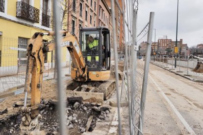 Imágenes de la calle Estación cortada al tráfico por las obras del túnel de la calle Panaderos y la calle Labradores. PHOTOGENIC