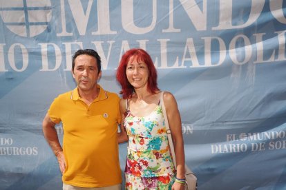 Maite y Nando de la Casa Rural en la Ribeira Sacra (Casa Do Mundo y Casa Escondida).- PHOTOGENIC