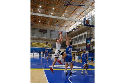 Melilla - UEMC Real Valladolid Baloncesto. / LOF