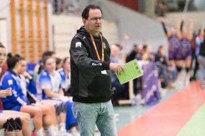Fotos de Balonmano Gijón - Caja Rural Aula. / LOF