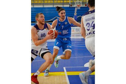 Melilla - UEMC Real Valladolid Baloncesto. / LOF