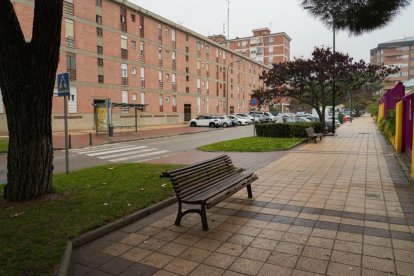 Calle Joaquín Velasco Martín.- J.M. LOSTAU