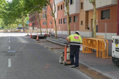 Obras calle Monasterio de Santa María de Montserrat.- J.M. LOSTAU