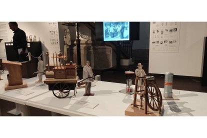 Figuras de un tostador de cacahuetes y de un afilador