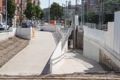 Obras túnel peatonal Panaderos.- J.M. LOSTAU