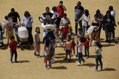 Jornada de puertas abiertas en la plaza de toros de Valladolid. - PHOTOGENIC