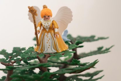 Belén de Playmobil en la oficina de Turismo en la Acera de Recoletos en Valladolid.- J.M. LOSTAU