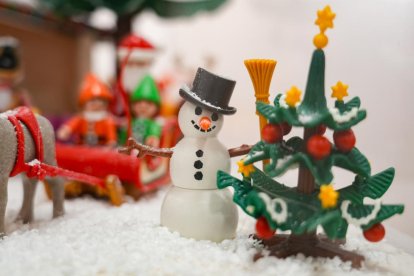 Belén de Playmobil en la oficina de Turismo en la Acera de Recoletos en Valladolid.- J.M. LOSTAU