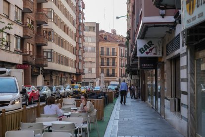 Calle de Conde Ribadeo en la zona de San Pablo .-J.M. LOSTAU