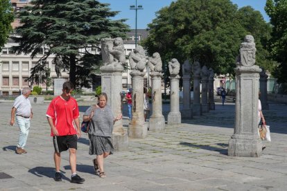 Plaza de San Pablo .-J.M. LOSTAU