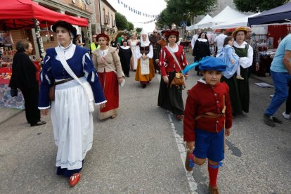 Recreación de la llegada de Carlos V a Valdestillas. -J.M. LOSTAU