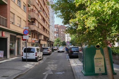 Calle del León en la zona de San Pablo. -J.M. LOSTAU