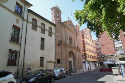 Iglesia en la plaza de las Brígidas.-J.M. LOSTAU