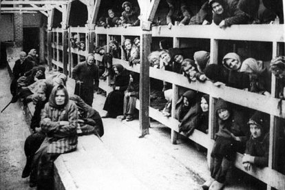 Un dormitorio en Auschwitz.