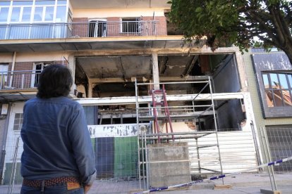 Estado del edificio de la calle Goya en Valladolid dos meses después de la explosión de gas.-J. M. LOSTAU