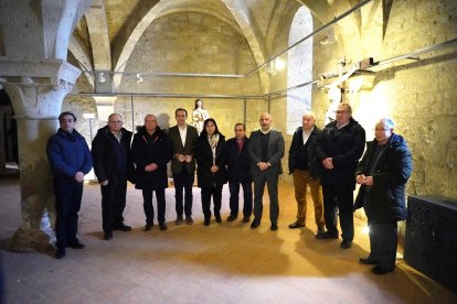 El presidente de la Diputación de Valladolid, Conrado Íscar, entrega cinco nuevas piezas restauradas a diferentes localidades vallisoletanas. - ICAL
