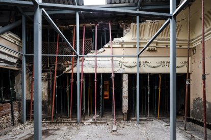 Estado actual del Teatro Lope de Vega de Valladolid, vestíbulo. PEDRO IVÁN RAMOS