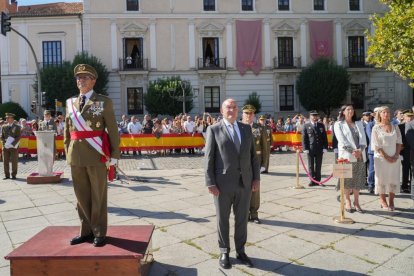 Jura de bandera de personal civil en Valladolid.- J. M. LOSTAU