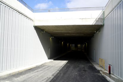 Imagen del nuevo túnel de Panaderos, a punto de abrir para el público. E.M.