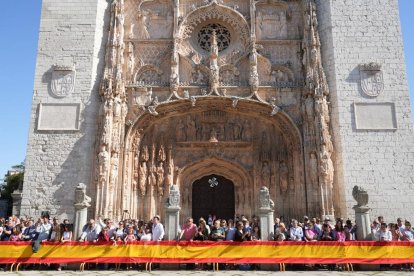 Jura de bandera de personal civil en Valladolid.- J. M. LOSTAU
