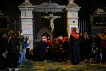 Vía Crucis exaltación de la Santa Cruz y Nuestra Señora de los Dolores. Iglesia Nuestra Señora del Carmen.-PHOTOGENIC