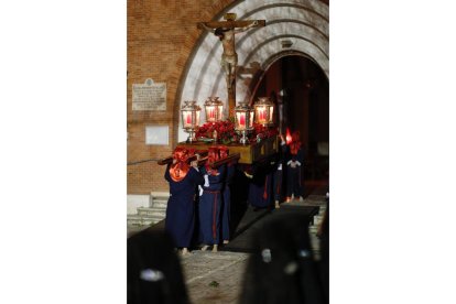 Vía Crucis exaltación de la Santa Cruz y Nuestra Señora de los Dolores. Iglesia Nuestra Señora del Carmen.-PHOTOGENIC