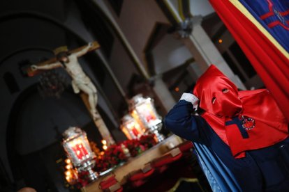 Vía Crucis exaltación de la Santa Cruz y Nuestra Señora de los Dolores. Iglesia Nuestra Señora del Carmen.-PHOTOGENIC
