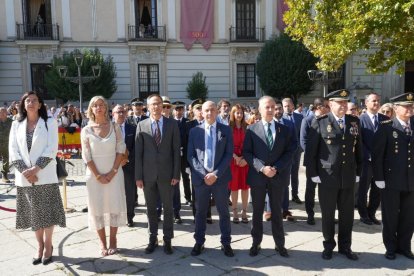 Jura de bandera de personal civil en Valladolid.- J. M. LOSTAU