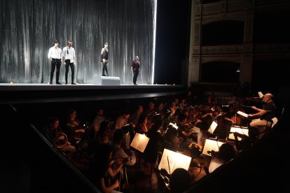 Ensayo general de la ópera 'Così fan tutte' de Mozart - ICAL