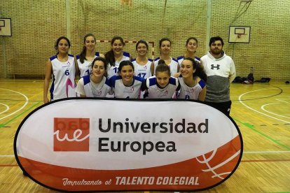 Integrantes del equipo colegio Maristas.
