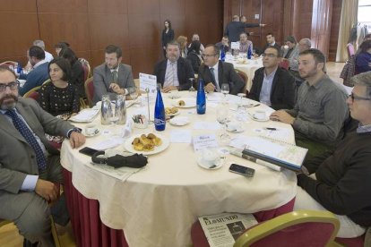 Ignacio Ruiz (NovoBanco), Sonia Bañuelos y Juan Remacha ( Sabadell), J.F. Corcuera (Diario de Soria), Florencio Carrera (La 8 Valladolid), Fidel Velasco (CCOO), Roberto Gómez (UGT) y Alejandro Sarmiento (MEH).