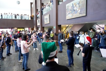 Concierto en el Hospital Río Hortega de la Banda de la Escuela de Música de Valladolid.-ICAL
