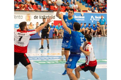 Recoletas Atlético Valladolid-Puerto Sagunto. Segunda jornada Liga Asobal. / PHOTOGENIC