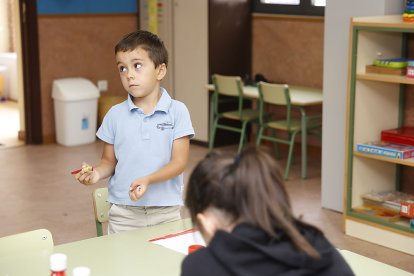 Inicio del curso en Cogeces de Íscar (Valladolid), que ha recuperado su escuela gracias a la inscripción de cuatro alumnos. PHOTOGENIC