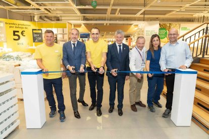 Reapertura de IKEA en Valladolid.- E.M.