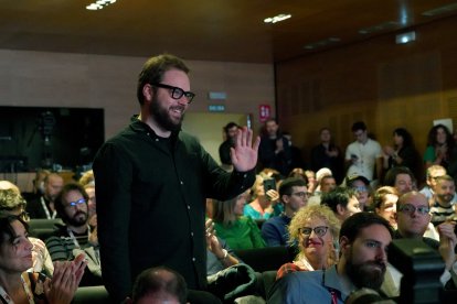 Raúl Herrera, director de ‘Plein Air’, premio Castilla y León en Corto durante la lectura del palmarés de la 67ª Semana Internacional de Cine de Valladolid. -ICAL