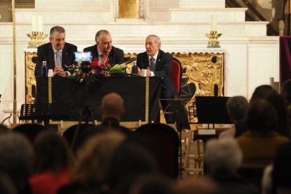 VALLADOLID. 18/03/23. PHOTOGENIC. Acto ‘Palabra y Música’ de la Cofradía de las Siete Palabras, en el que se presenta el soneto anunciador del Pregón del Sermón de las Siete Palabras.