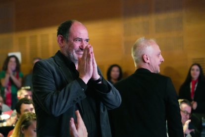 Ivan Barnev y Karra Elejalde, por ‘Vasil’, de Avelina Prat, mejor actor ex aequo durante la lectura del palmarés de la 67ª Semana Internacional de Cine de Valladolid. -ICAL
