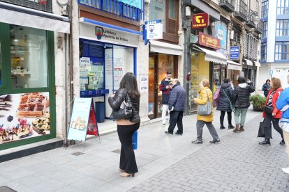 La administración de la calle Lencería de Valladolid vende un cuarto y un quinto premio. - ICAL